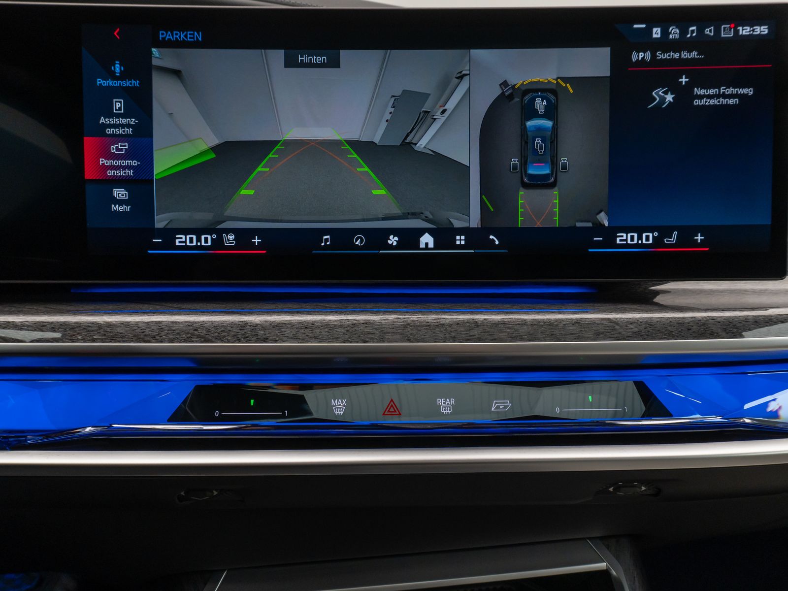 Fahrzeugabbildung BMW M760e Sky Lounge B&W Fond Ent M-Performance Voll