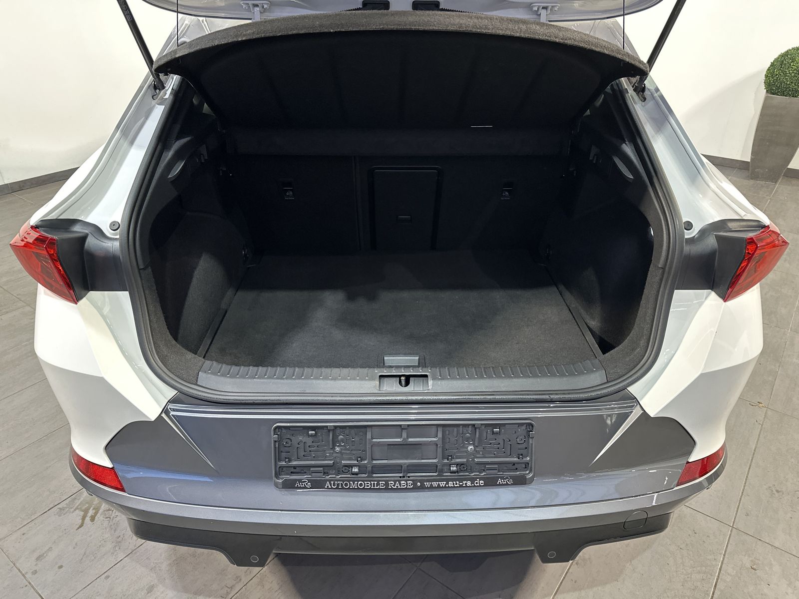 Fahrzeugabbildung CUPRA Formentor 2.0 TDI 4D DSG NAV+LED+KAM+ACC+AHK+VC