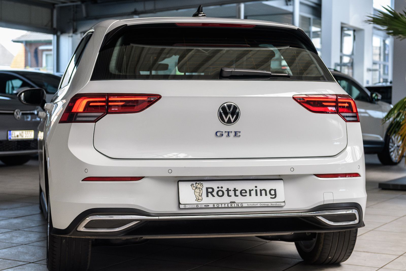 Fahrzeugabbildung Volkswagen Golf VIII Lim. GTE eHybrid +DSG+Navi+ACC