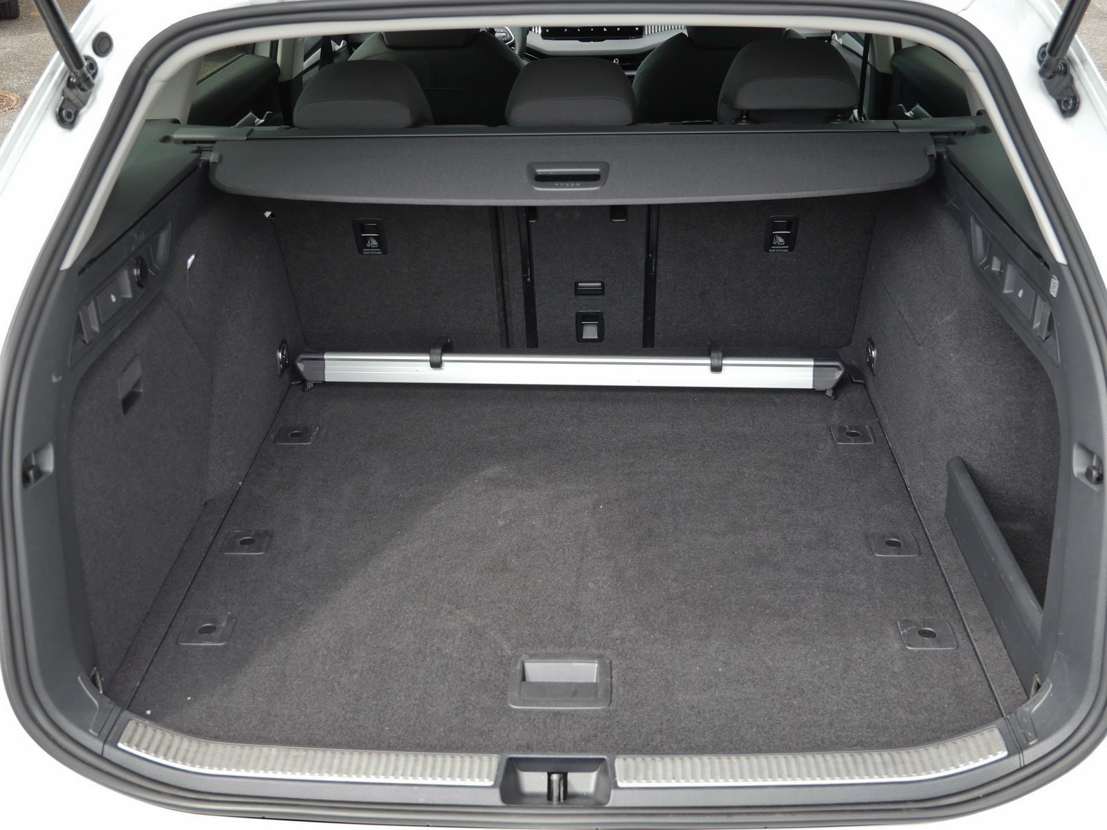 Skoda Superb - Bild 21