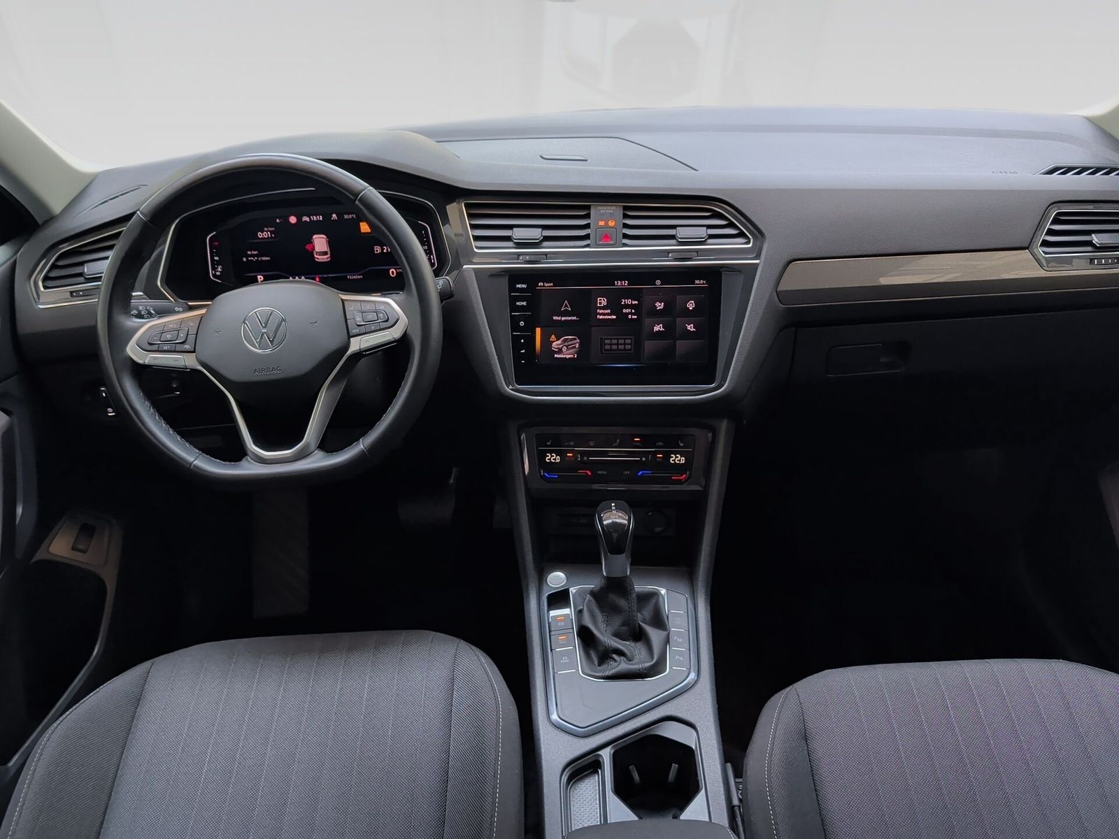 Volkswagen Tiguan Allspace TDI DSG Life AHK PanoSD Navi ACC foto 14