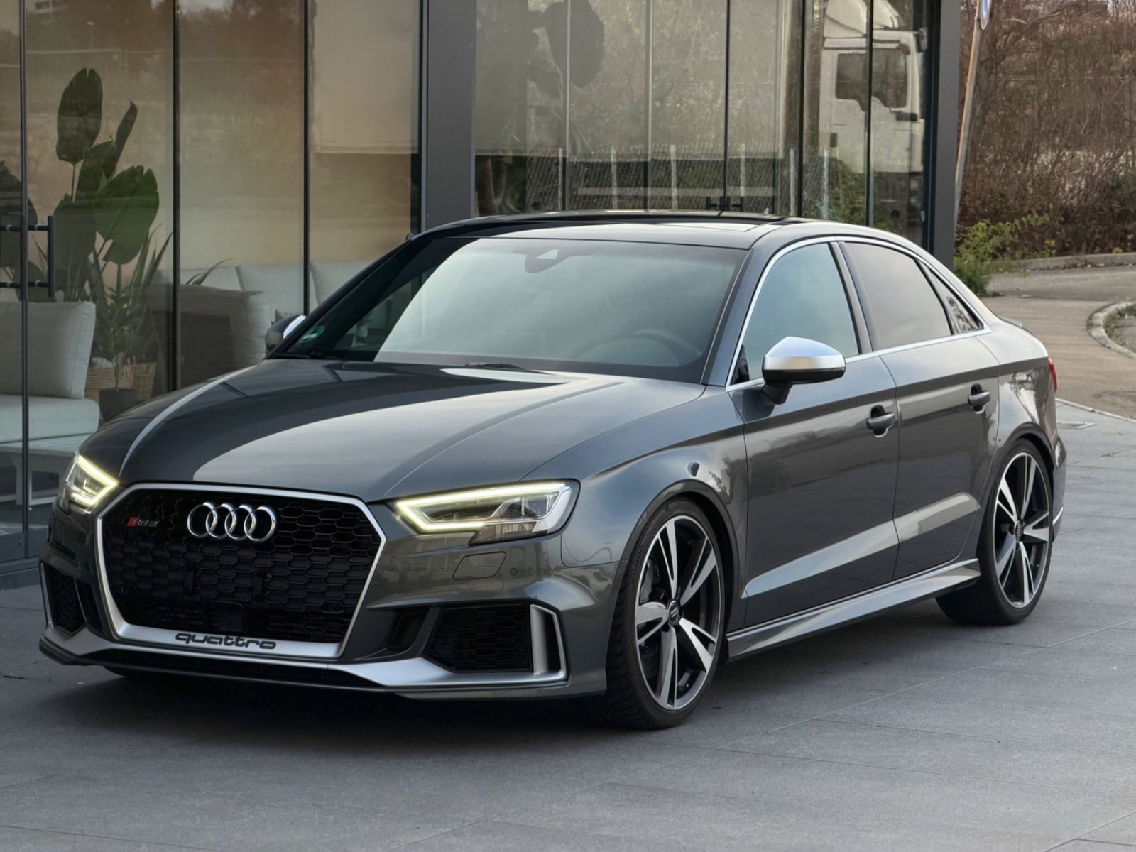 AUDI RS3 8V Limo, non OPF, Virtual, Service Neu, Pano