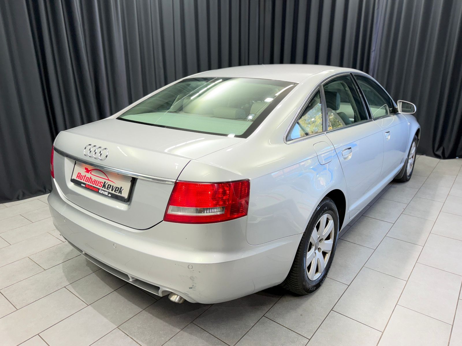 Fahrzeugabbildung Audi A6 Lim. 3.0 TDI quattro|D-FZG|U-FREI|PDC|TÜV Neu