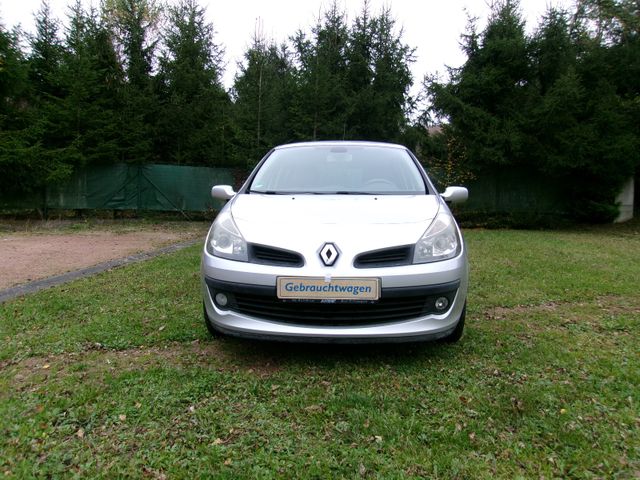 Renault Clio Privilege 1.6 16V ESP 82kW