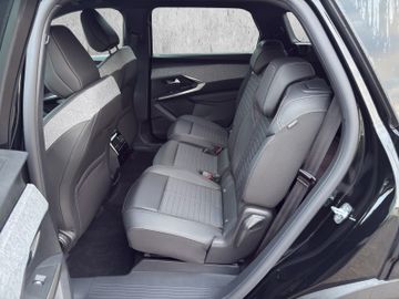 Peugeot 5008 Allure Hybrid 136 +Kam.+SHZ+KeyLess+Navi