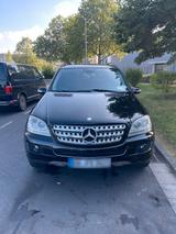 Mercedes-Benz Ml 320 Mercedes-Benz - Mercedes-Benz ML 320 Gebrauchtwagen in Mülheim (Ruhr)