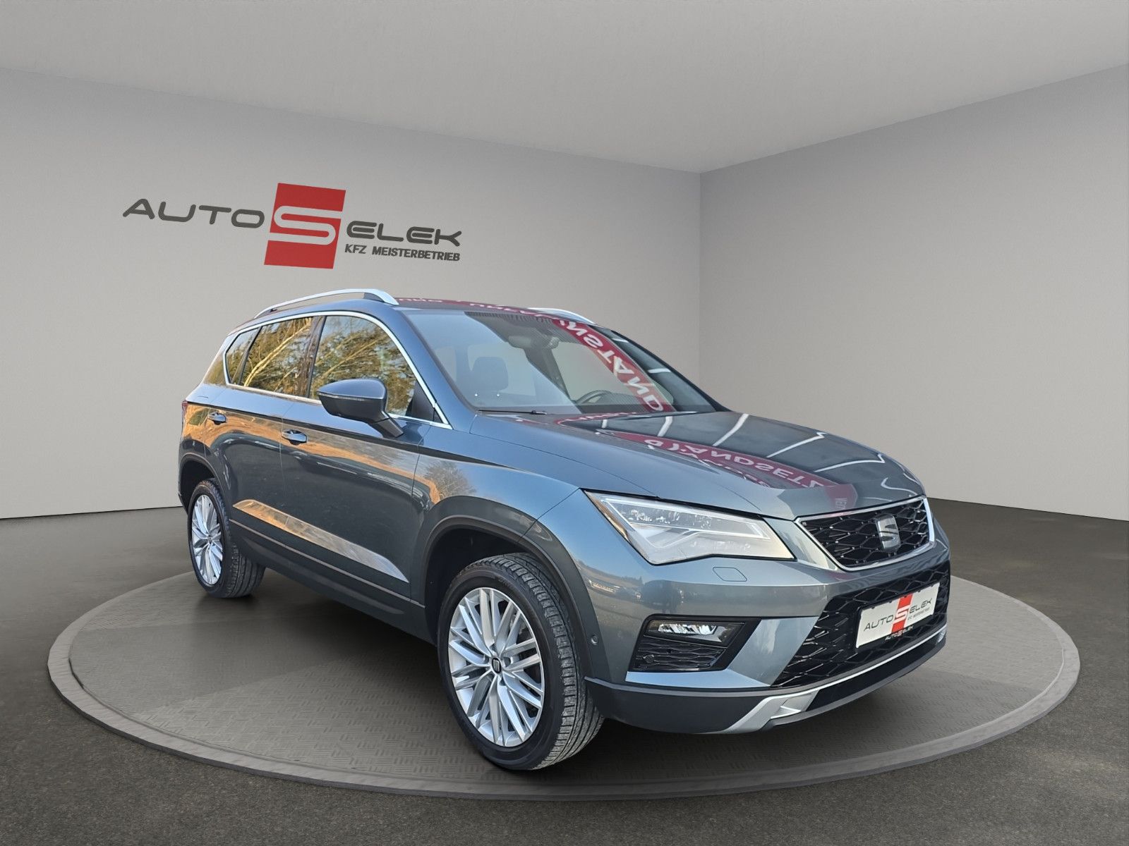 Fahrzeugabbildung SEAT Ateca Xcellence+LED+Navi+PDC+Kamera+AHK