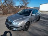 Skoda Octavia 1.9 TDI PD DPF Elegance TŪV Neu - Skoda Octavia mit Diesel-Antrieb: Limousine, 1.9
