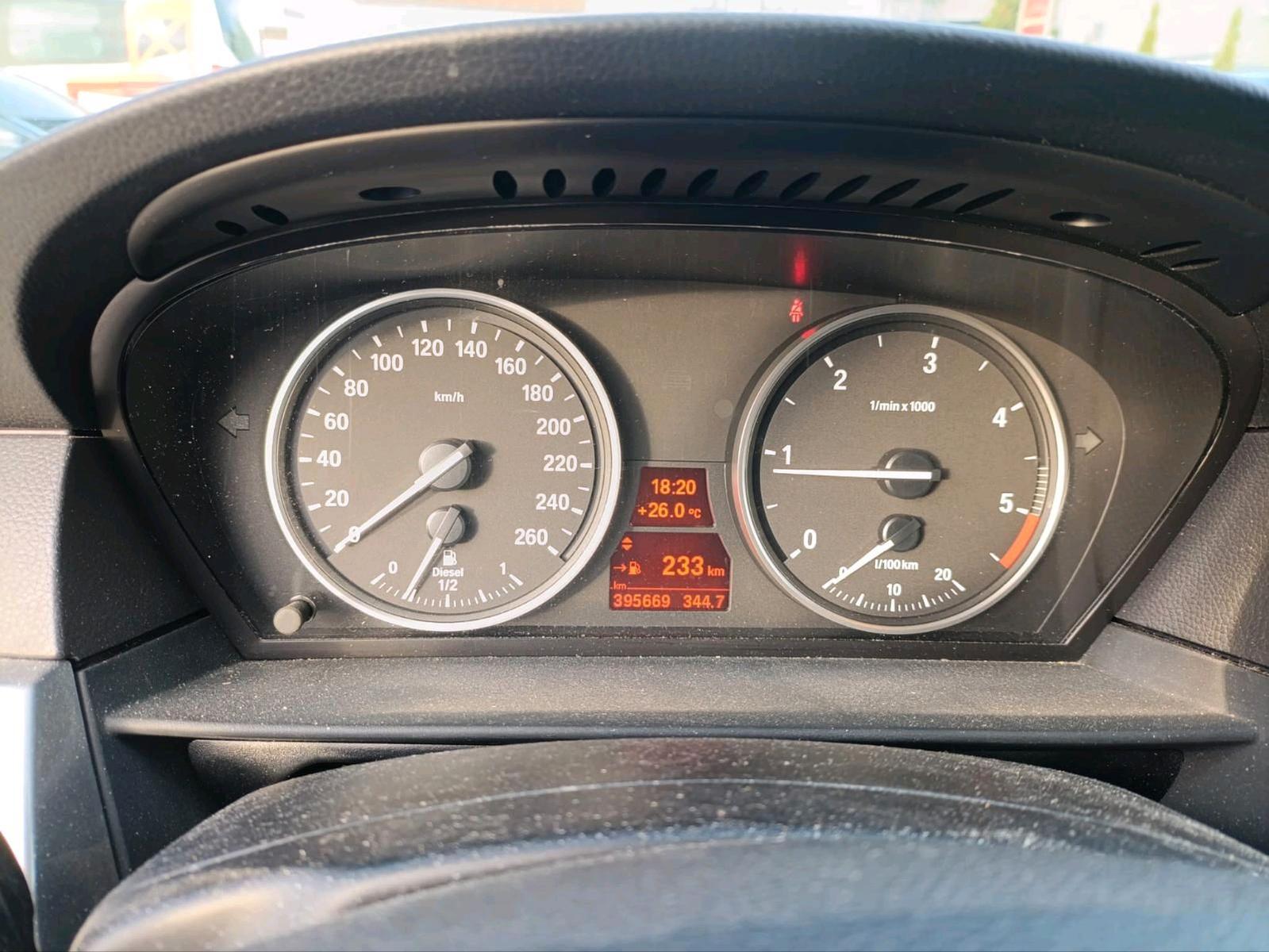 BMW 520 2009 — photo 15