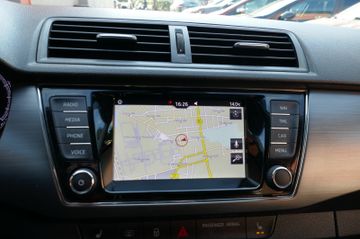 Fahrzeugabbildung SKODA Fabia Soleil, LED, Navi, PDC vo.+hi