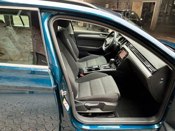 Volkswagen Passat Variant - 11