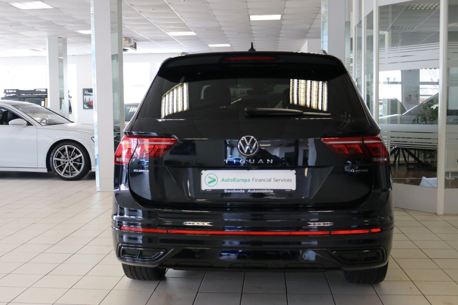 Volkswagen Tiguan Allspace R-Line AHK DCC 360° HUD Pano ACC foto 6