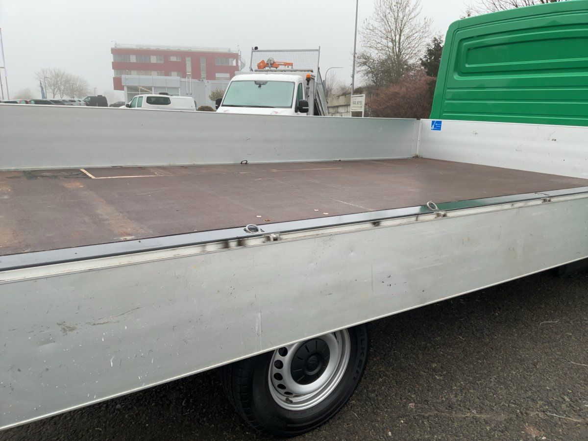 Fahrzeugabbildung Volkswagen Crafter 35 Pritsche 2.0 TDI Langer Radstand AHK