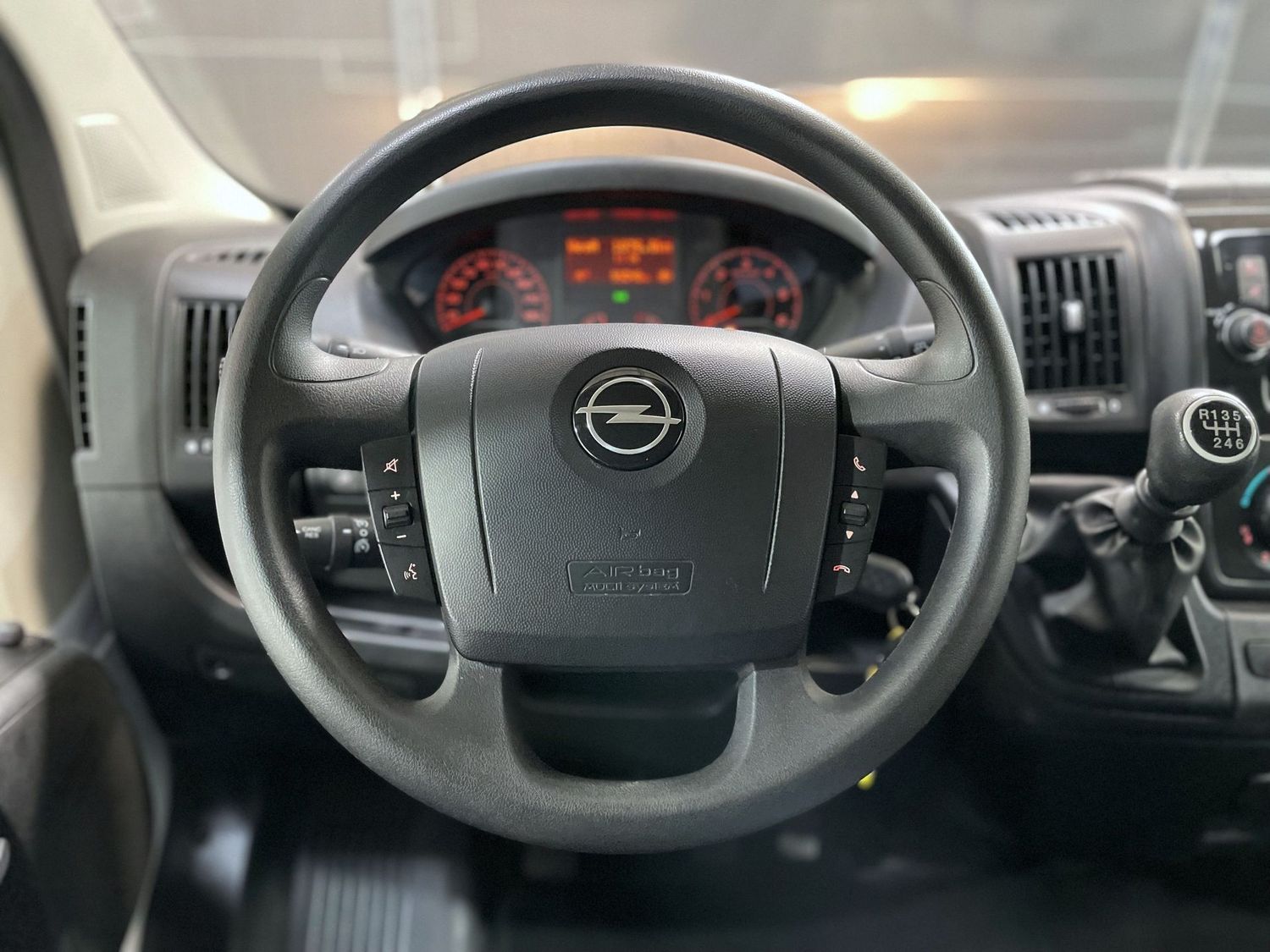 Fahrzeugabbildung Opel Movano HKa L2H2 3,5t Cargo Edition #Tempomat#PDC