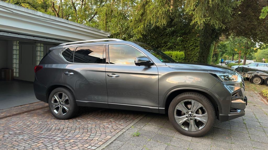 Image of Ssangyong REXTON