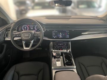 Audi Q8 - 11