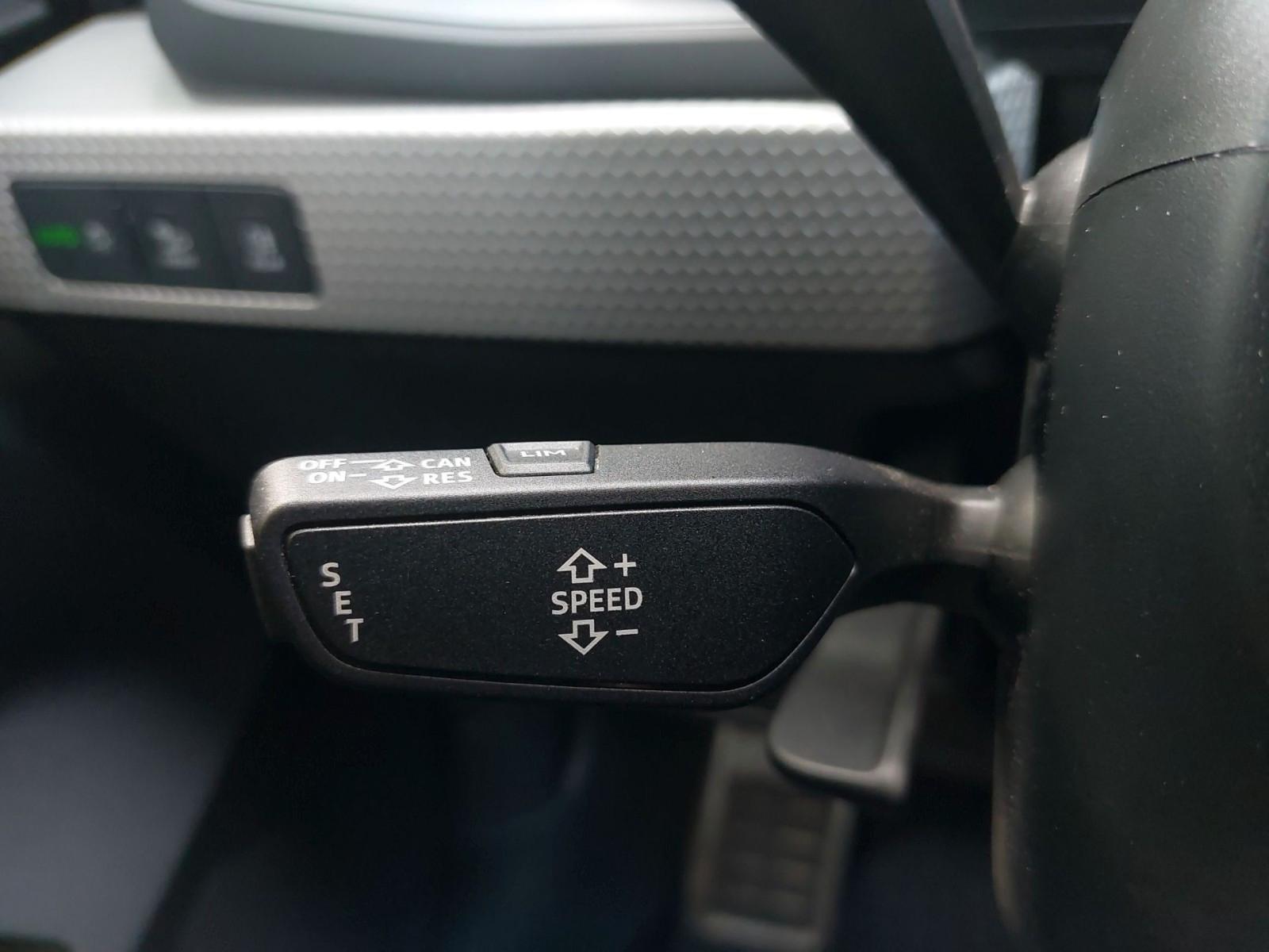 Audi SPORTBACK 40 TFSI S LINE LED SHZ SPORT-FAHRWERK