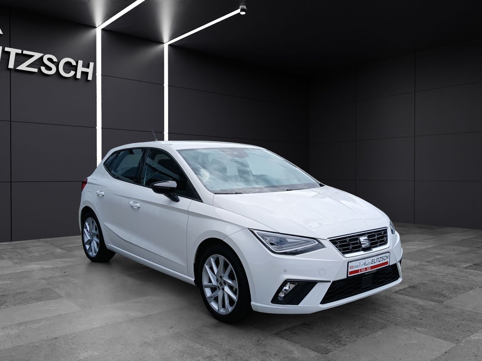 Fahrzeugabbildung SEAT Ibiza TSI FR -Line LED Navi AID GRA RFK SH LM