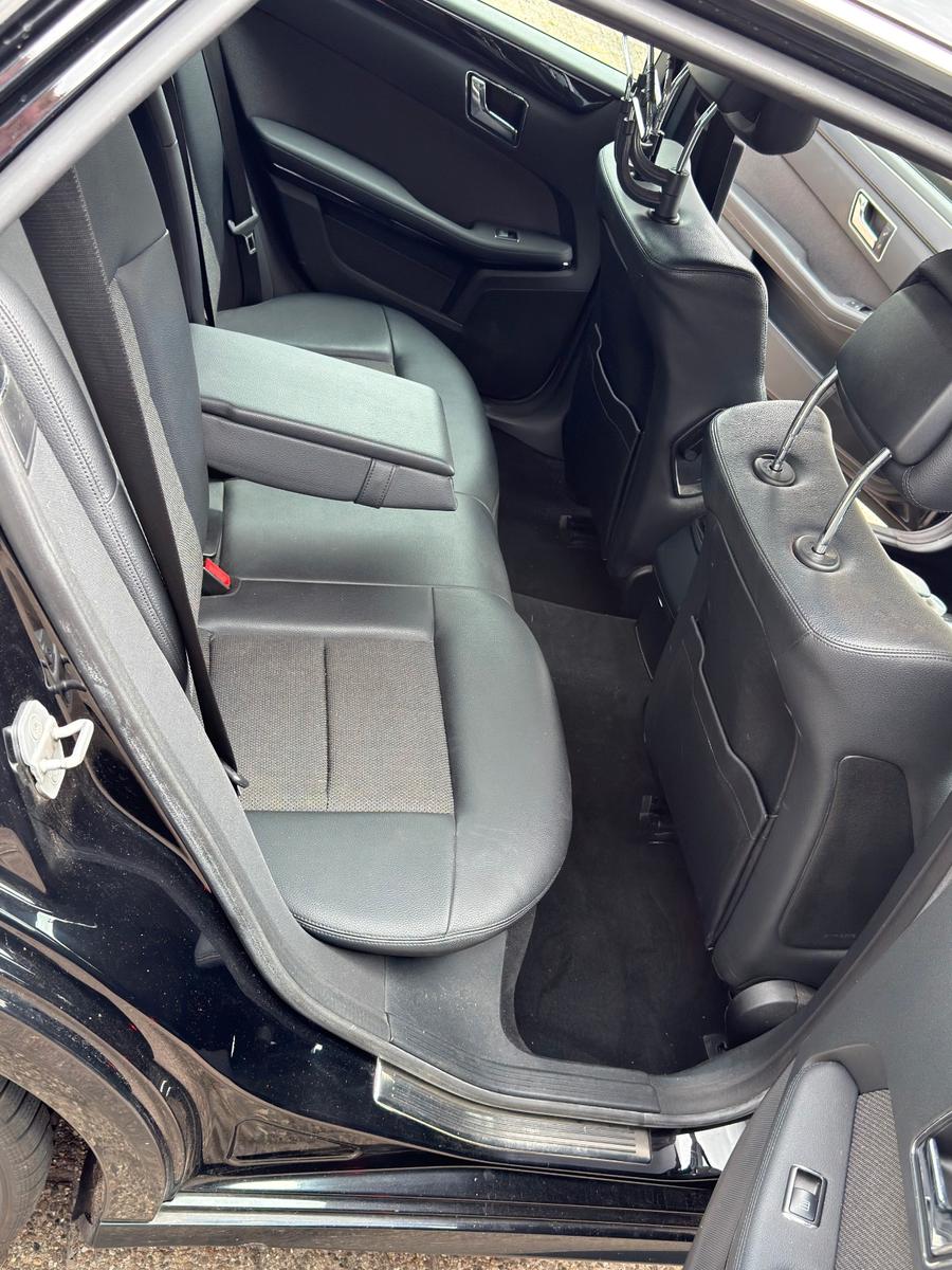Mercedes-Benz E 220 CDI T BlueEFFICIENCY AVANTGARDE Tüv Neu
