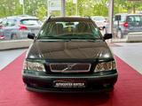 Volvo V40 2.0 / Klima / AHK/ 2.Hand - Volvo Gebrauchtwagen von 1999