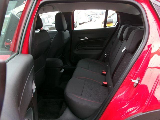 Fiat 600 e W Red Uconnect LED ACC AUT KlimaA PDC