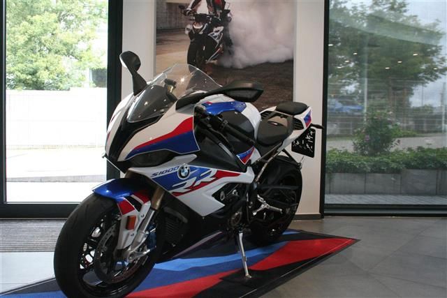 BMW S 1000 RR M-Paket, nur 2800 KM