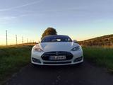 Tesla Model S 70D - Panorama, Schiebedach, MCU 2, CCS - Tesla aus 2015