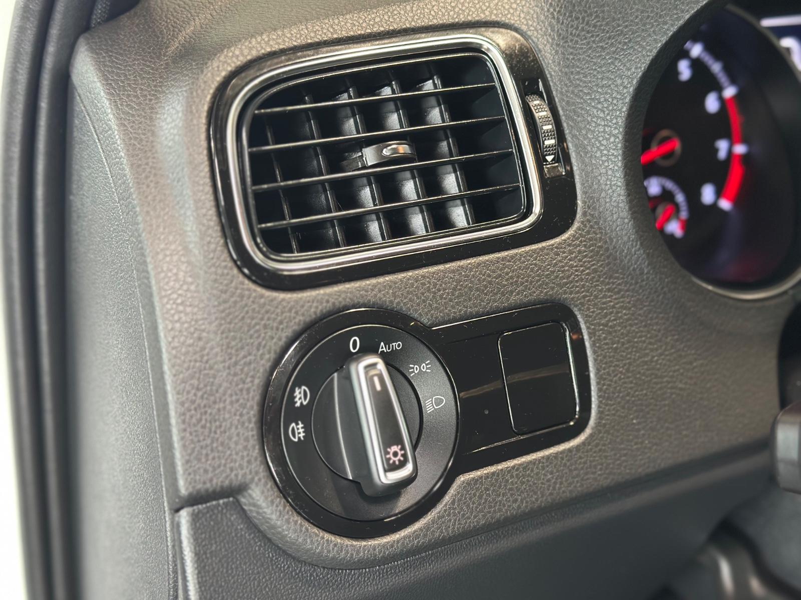 Volkswagen Polo 1.8 TSI DSG GTI S-HEFT/LED/R-CAM/NAVI/SHZ