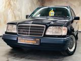Mercedes-Benz E 220* Elektr. Schiebedach* S-heft* TOP Zustand