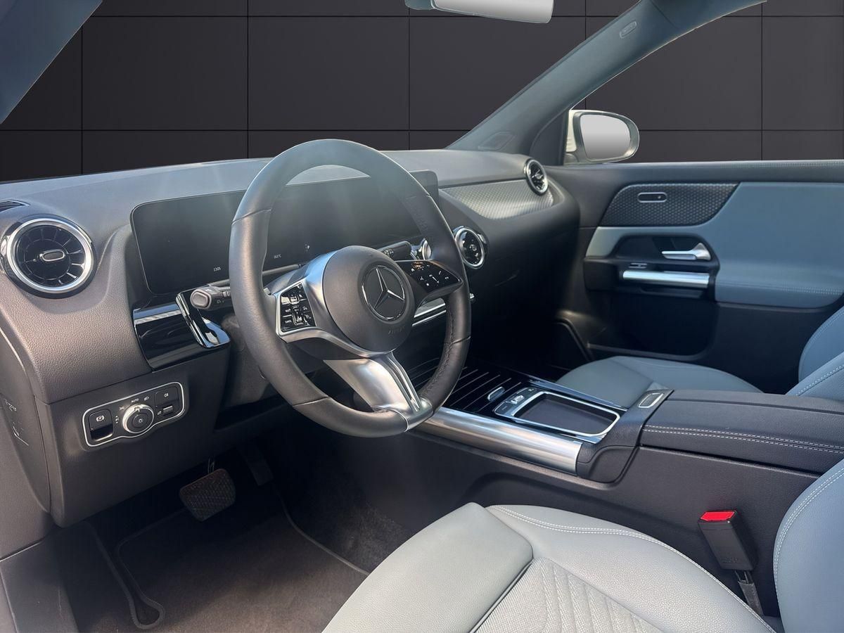 Mercedes-Benz GLA 180 Progressive Line Adv. Winter Kamera MBUX foto 9