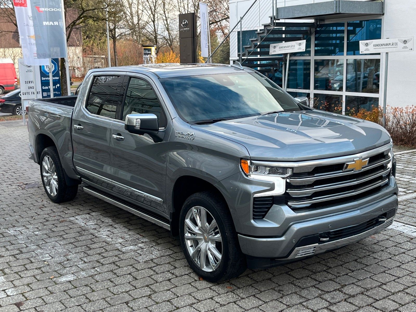 Fahrzeugabbildung Chevrolet Silverado 6.2 V8 High Country MY2025
