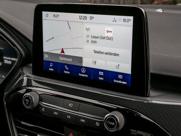 Ford Kuga 2.5 Plug-In Hybrid ST-Line X Pano. Kamera