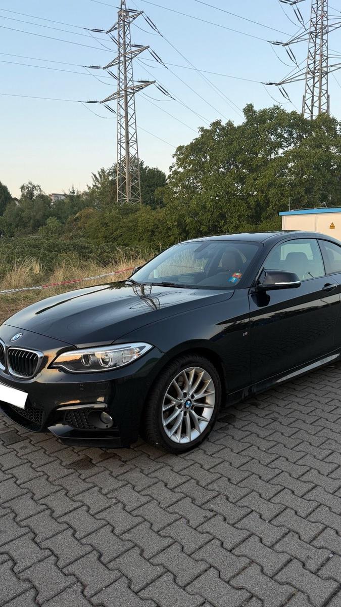 BMW 220