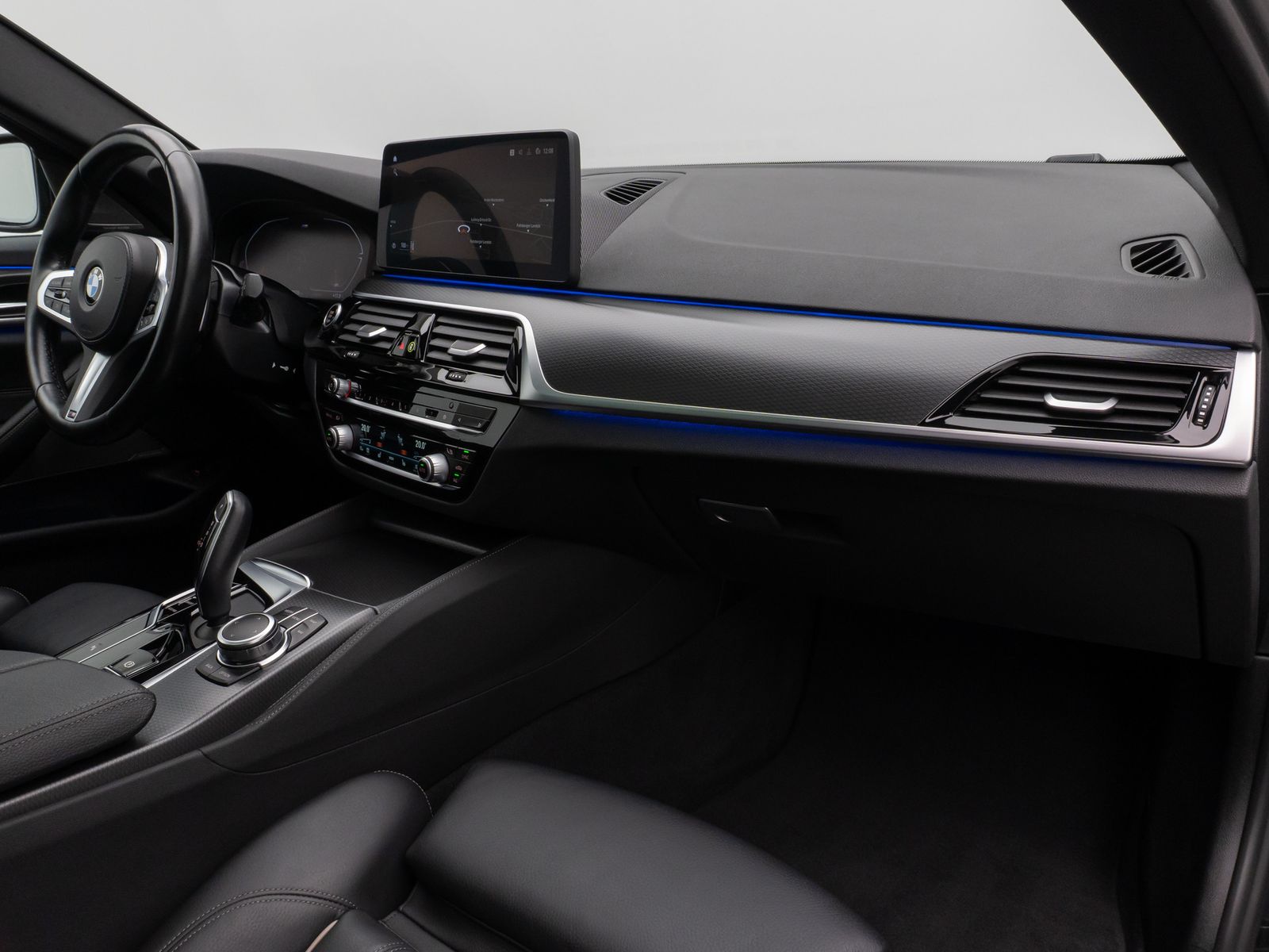 Fahrzeugabbildung BMW 530d xD M Sport Panoram Kamera Laser HUD DAB H/K