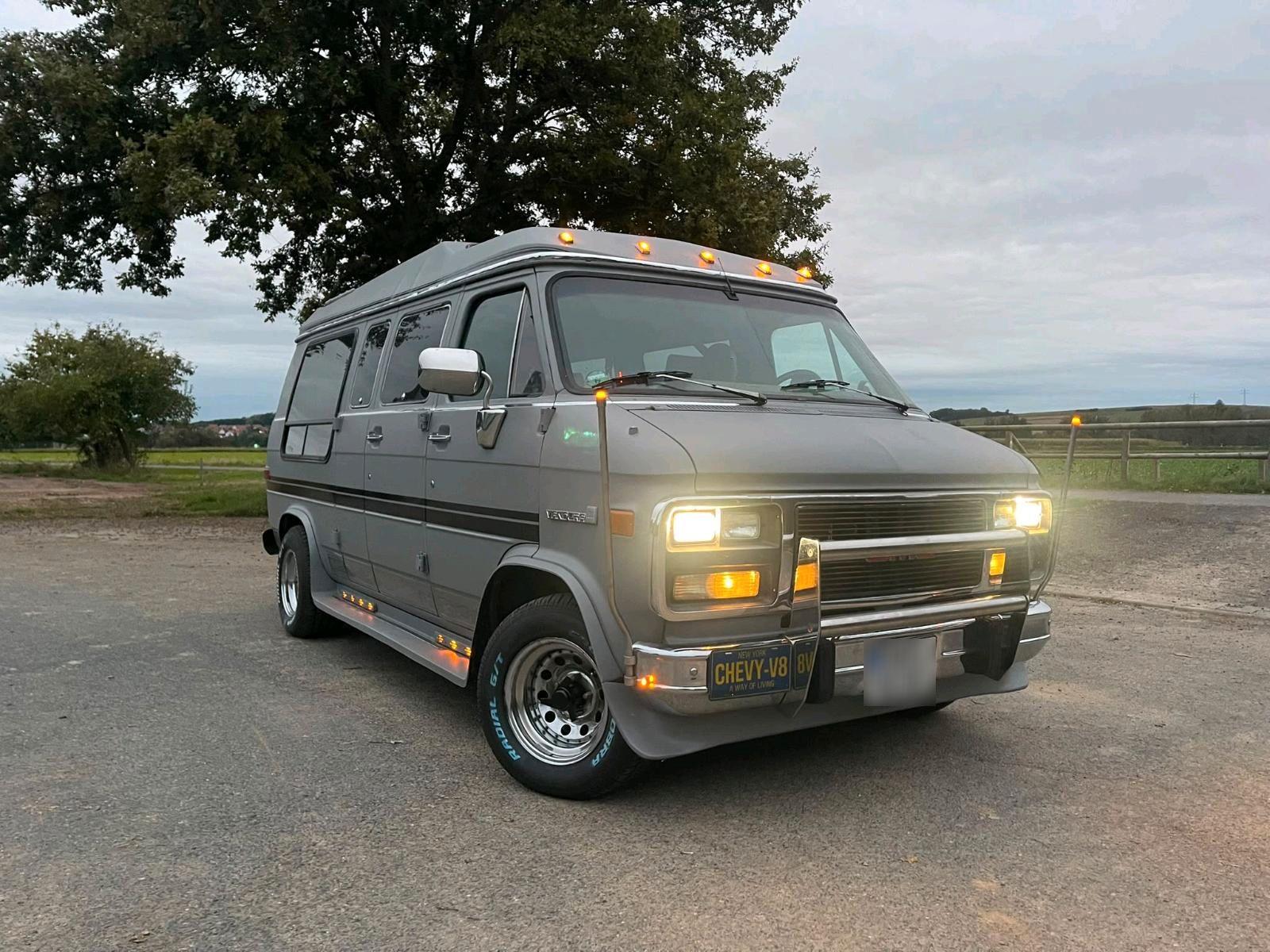 Chevrolet Chevy Van