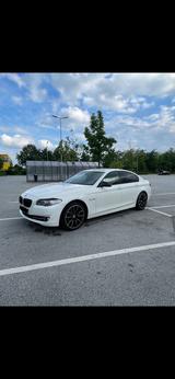 BMW Bmw F10 520d - BMW 520: F10 520d