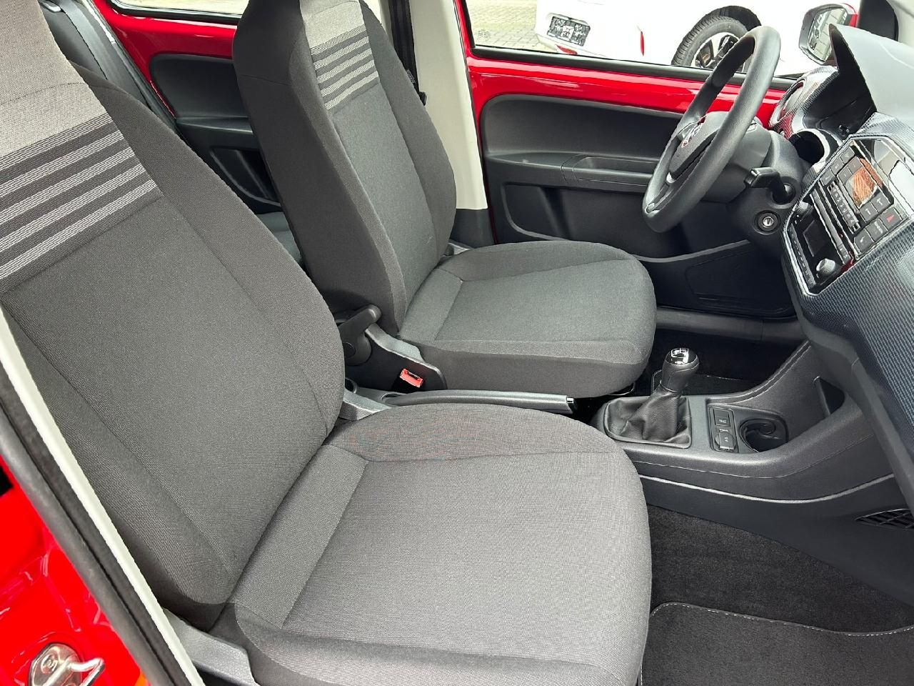 Fahrzeugabbildung Volkswagen up! move up! BMT/Start-Stopp