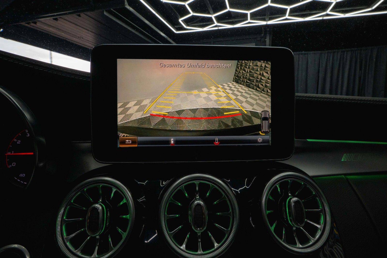 Fahrzeugabbildung Mercedes-Benz C 63 S T AMG Performance *Pano*Burmester*LED*