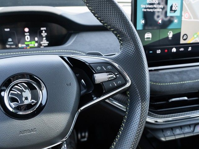 Enyaq Coupé RS Lounge AHK+HUD+360°+PANO
