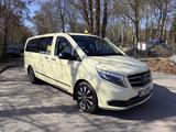 Mercedes-Benz Vito Tourer 119 Lang 190PS 9G-Auto Pano Taxi - Mercedes-Benz Vito: Taxi
