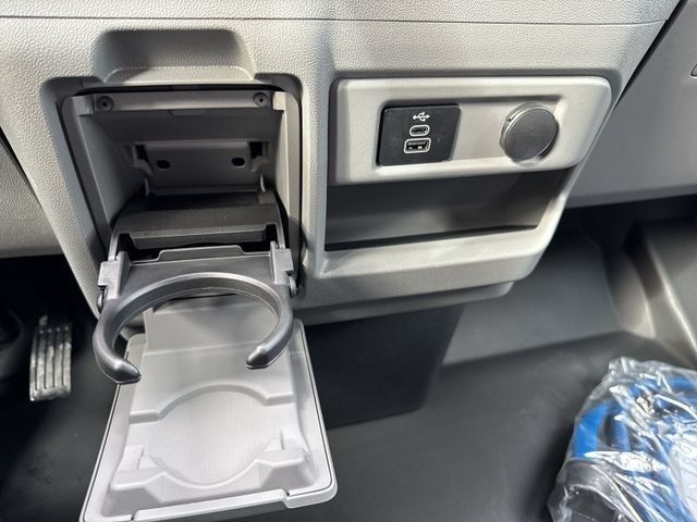 Fahrzeugabbildung Ford Transit Custom e Motor Trend #RWD #Elektro #RF