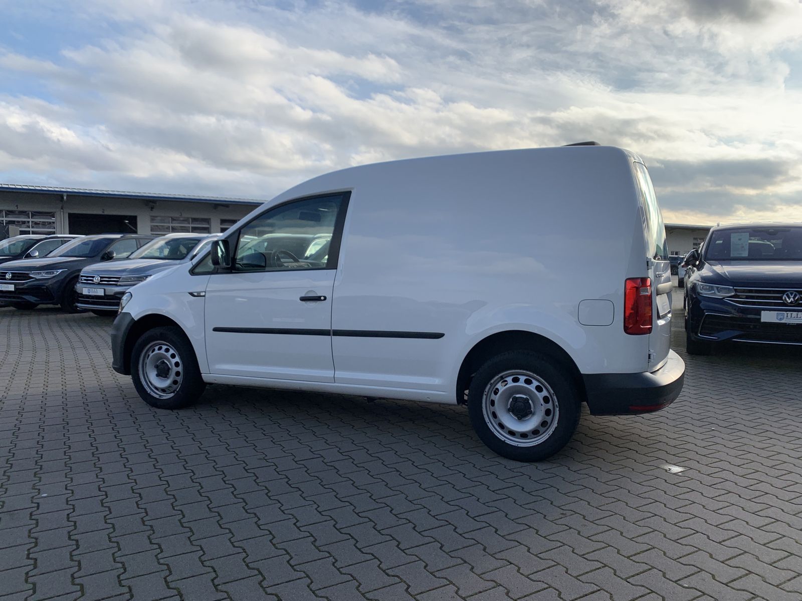 Fahrzeugabbildung Volkswagen Caddy 2.0 TDI*Kasten*BMT*Klima*ELFH*ZV*
