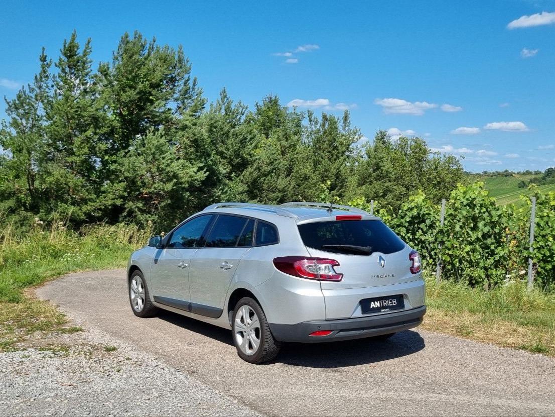 Renault Megane 2011 — photo 5