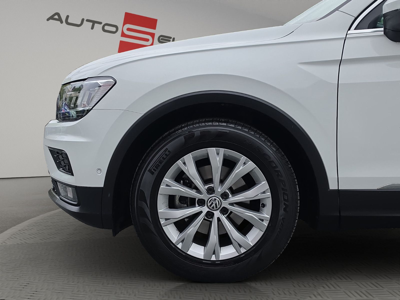 Fahrzeugabbildung Volkswagen Tiguan Comfortline BMT/Start-Stopp Aus 1.Hand