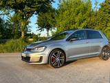 Volkswagen Golf VII GTD 2.0 TDI SPORT*PANO*AHK*LEDER