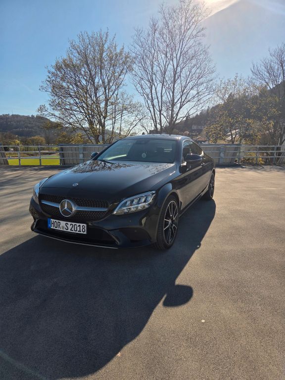 Image of Mercedes-Benz C 220