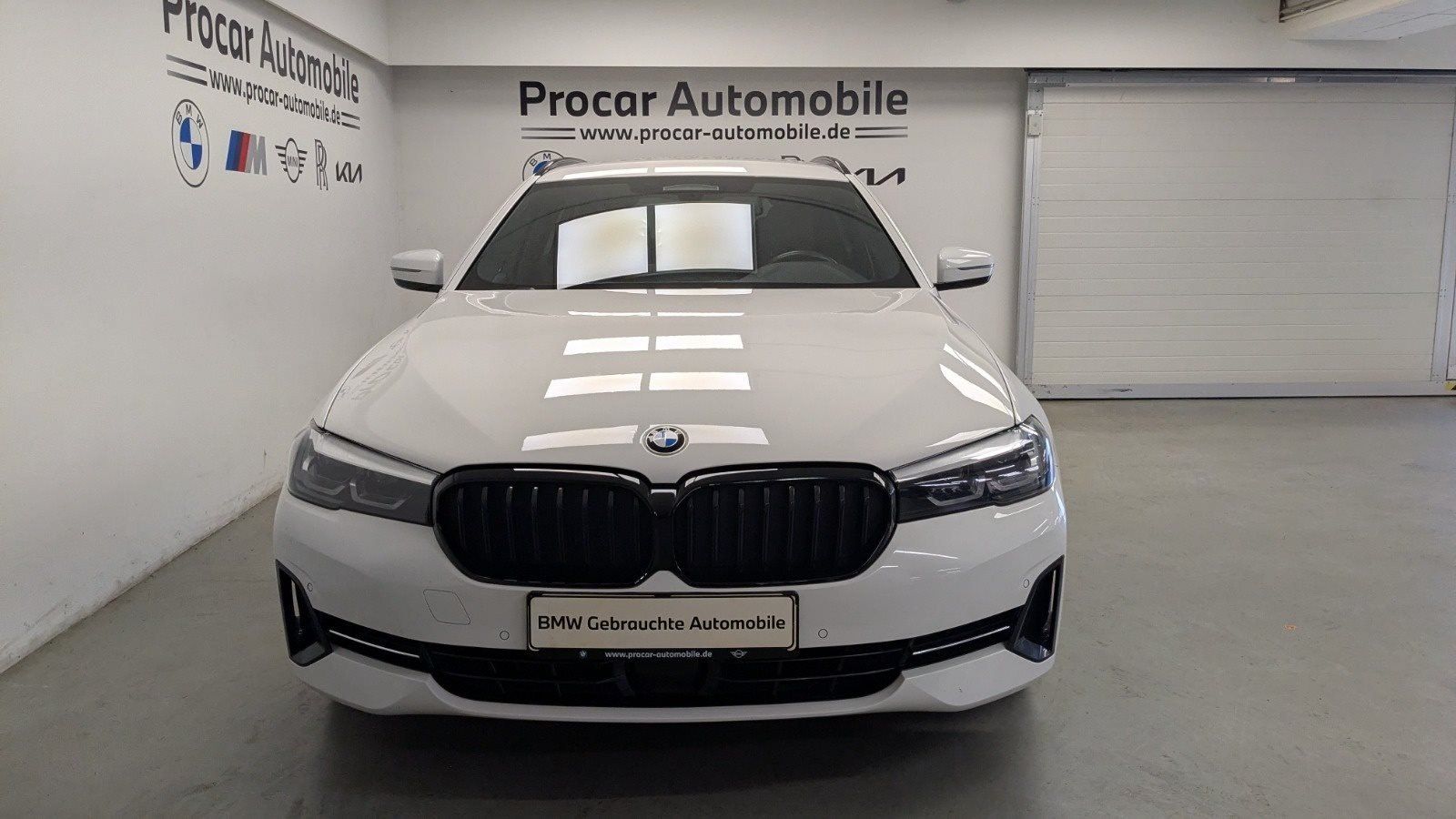 BMW 520d Touring ACC AHK H/K DA PA DAB LED imagem 3