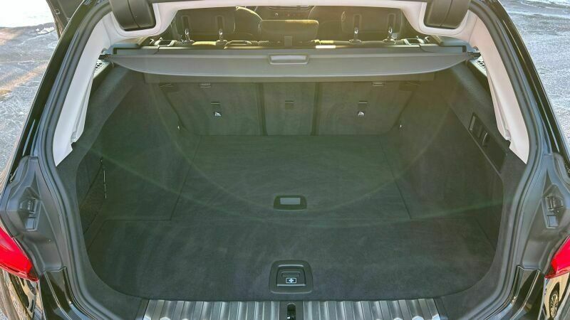 BMW 318i Touring LCPROF LED NAVI SHZ APPLECARPLAY foto 13