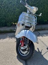 Vespa P80X (PX200) - VESPA P80X