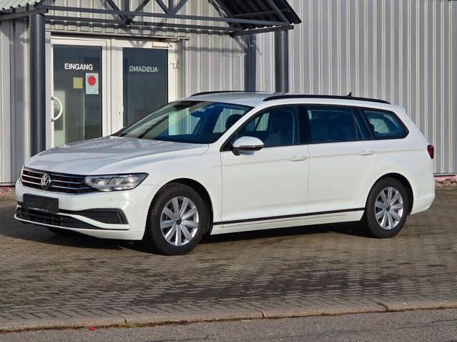 Volkswagen Passat 1.5TSI Conceptline/NAVI/LED/LANE/KAMERA